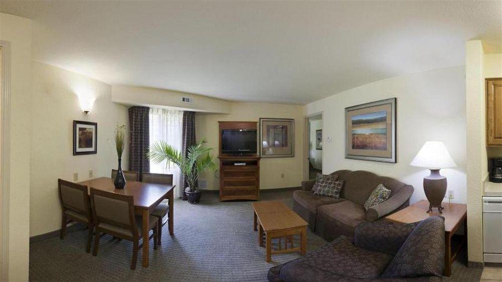 Sonesta Es Suites Dallas - Las Colinas Ирвинг Экстерьер фото